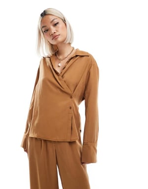 ASOS DESIGN snörskjorta set i kamel