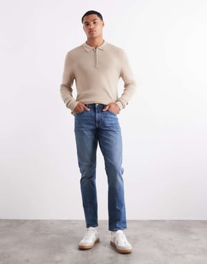 ASOS DESIGN slim jeans i mellanvattenblå