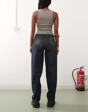 Weekday Rail mid-rise baggy jeans i djup havsblå
