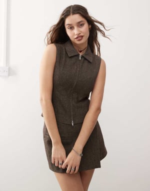 Weekday Karin co-ord zip genom väst i brun herringbone