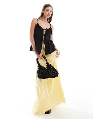 Vero Moda knytfront topp i svart