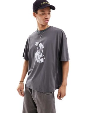 COLLUSION Överdimensionerad t-shirt i tvättad svart med röntgenblommortryck