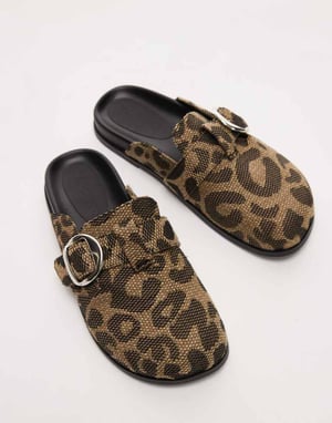 Topshop Beck clog in leopard print