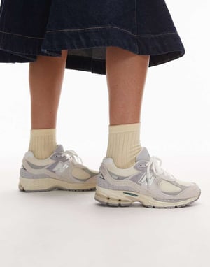 New Balance 2002 trainers in off white and grey