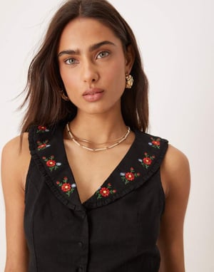 Nobody's Child Penny embroidered collar crop top in black