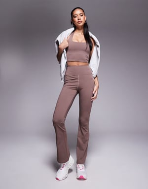 4505 Slim kick active legging in taupe