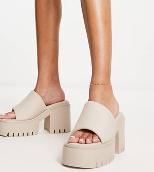 Public Desire Bred Passform Sabeena klackskor i off-white