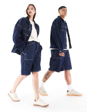 ASOS DESIGN unisex lång längd denim shorts med kontrasterande sömmar i tvättad blå