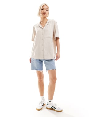 Weekday Mira linneblandning kortärmad blus i off-white