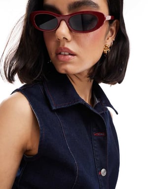 ASOS DESIGN denim väst med passform i indigoblå