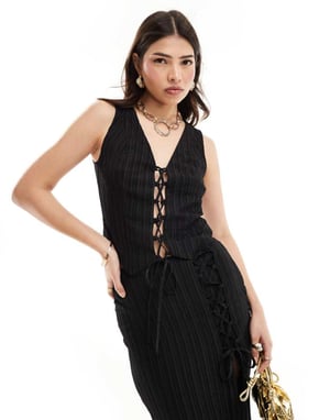 ASOS DESIGN knytfront rynkad co-ord västtopp i svart