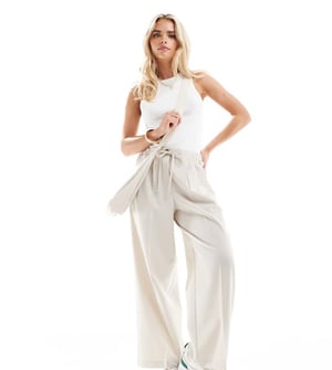 ASOS DESIGN Petite skräddarsydda byxor med resår i stenfarbe