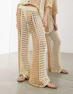ASOS EDITION stickad vida byxor set i tonad krämrand