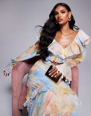 ASOS LUXE koord volang organza topp med snäckdetaljer i vykortsprint