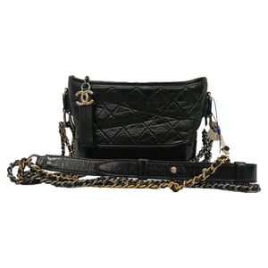 Chanel Small Gabrielle Hobo Bag in zwart kalfsleer