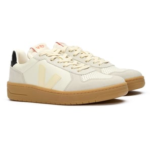 Veja V-82 Leather Trainers