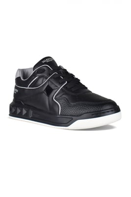 Valentino Garavani Sneakers met één stud Zwart