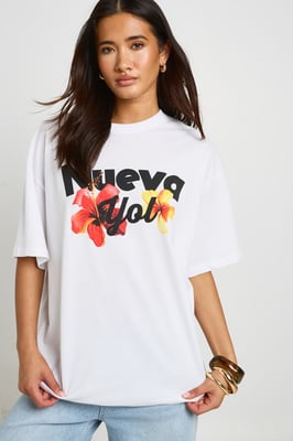 Nueva Yol Printed Slogan T-Shirt