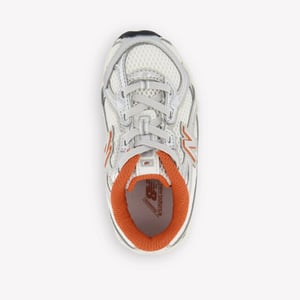 New Balance I740 unisex sneakers in