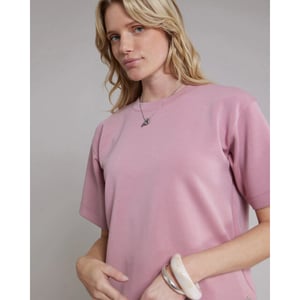 Pink Noir Iris t-shirt lilas