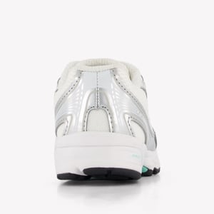 New Balance I740 unisex sneakers in