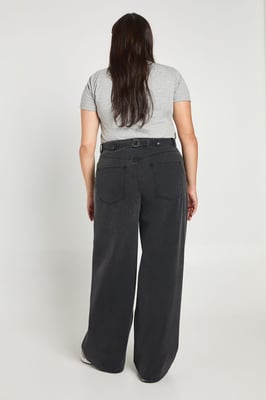 Plus Cinched Waist Loose Fit Jeans With Adjuster