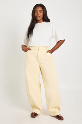Plus Mid Waist Twisted Seam Barrel Leg Jean
