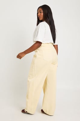 Plus Mid Waist Twisted Seam Barrel Leg Jean