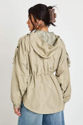 Hooded Festival Mac