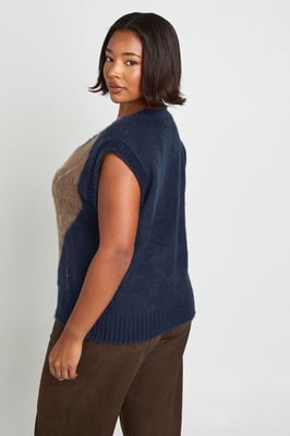 Plus Argyle Knitted Vest