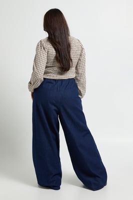 Plus Elasticated Waist Jean