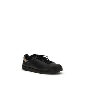 Burberry Zwarte Kalfsleren Bos Taurus Lage Sneakers