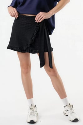 Hög midja broderad mini skorts