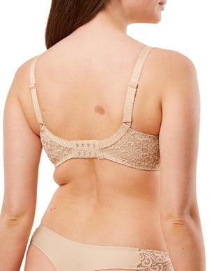 10210668 Triumph Amourette Non Wired Minimiser Bra