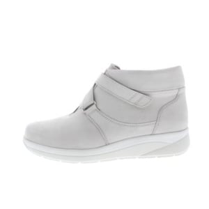 Perfect Footwork Eva s