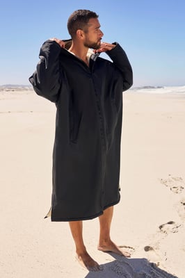 'Tidal' Men's Changing Robe Windproof Taped Seams Beach Swimwear Black