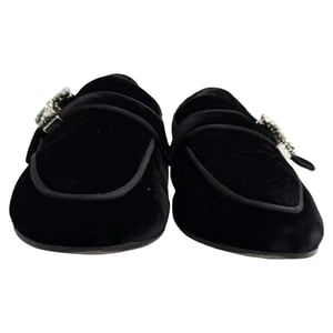 Tod's loafers met kristallen versiering in zwart fluweel