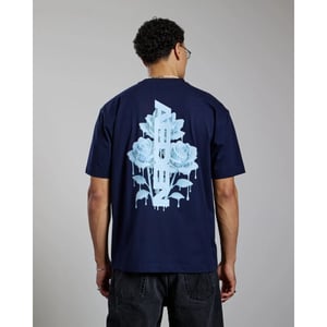 Aeden Clyra tee dark