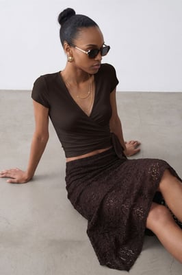 Crop Wrap Blouse met Strikdetail