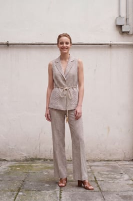 Gestreepte mouwloze top en wijde broek set