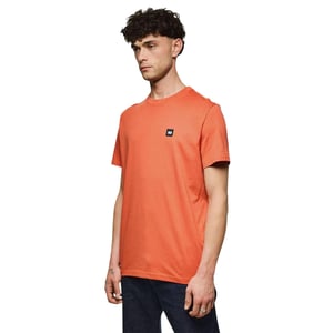 Weekend Offender Heren Strand Badge T-Shirt (Oranje)