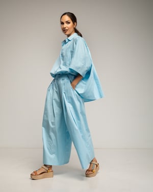 Set med oversize-skjorta och byxor, elastisk midja, ryggveck och ficka