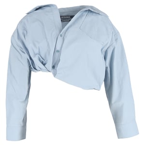 Jacquemus Mejean cropped poplin shirt in lichtblauw katoen