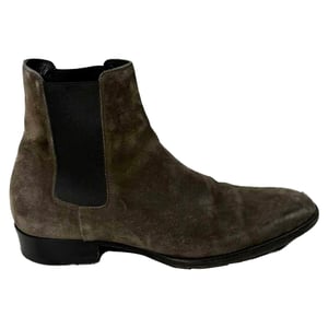 Saint Laurent Wyatt Chelsea Ankle Boots in Brown Suede