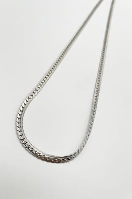 Interlocked Chain Necklace in Silver