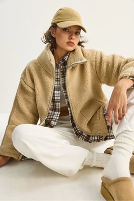 Oversized Pluche Jas met Zakken