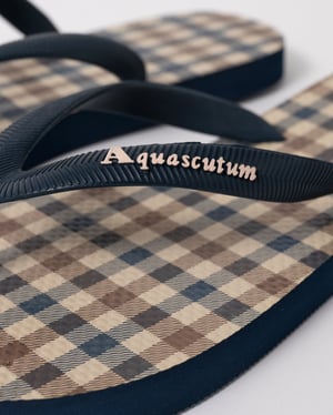 11 Flip-Flops in Dark_Navy