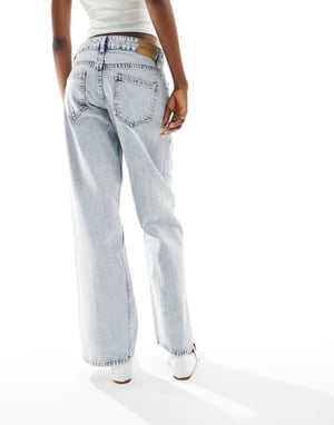 Motel parallel leg low rise jeans in 80s light blue wash