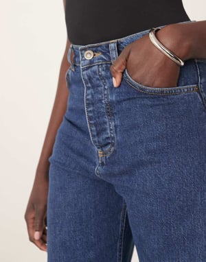ARRANGE Eden denim barrel jean with tapered leg in mid blue