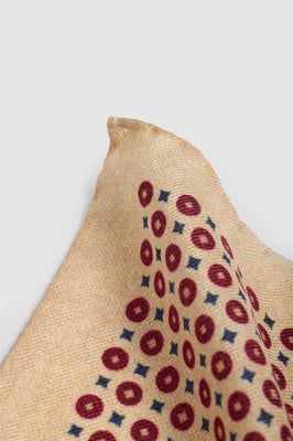 Pocket Square in Natural